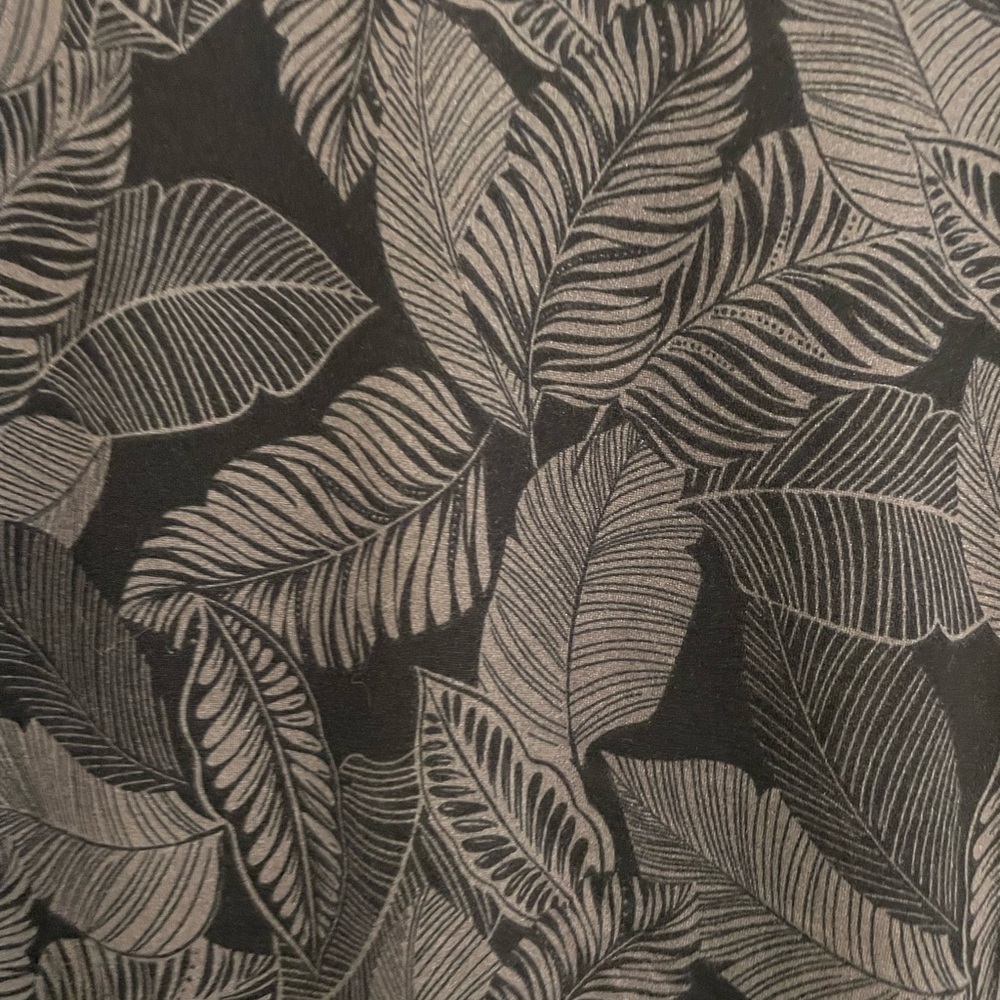 Hang Ten NWT Gray Black Palm leaf UV Protection long sleeve top. Size Medium - Picture 2 of 6